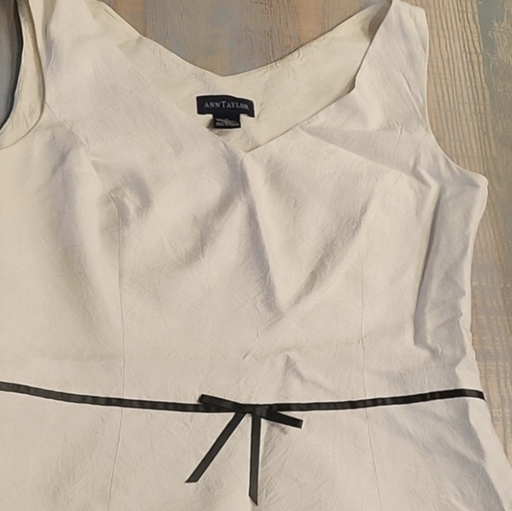 Ann Taylor Cream Sleeveless Top